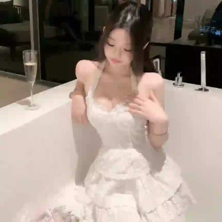 千与千寻宫崎骏经典动画电影高清重制版在线观看